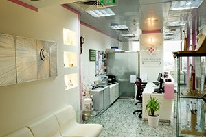 Glow Medical And Dental Center, Dubai