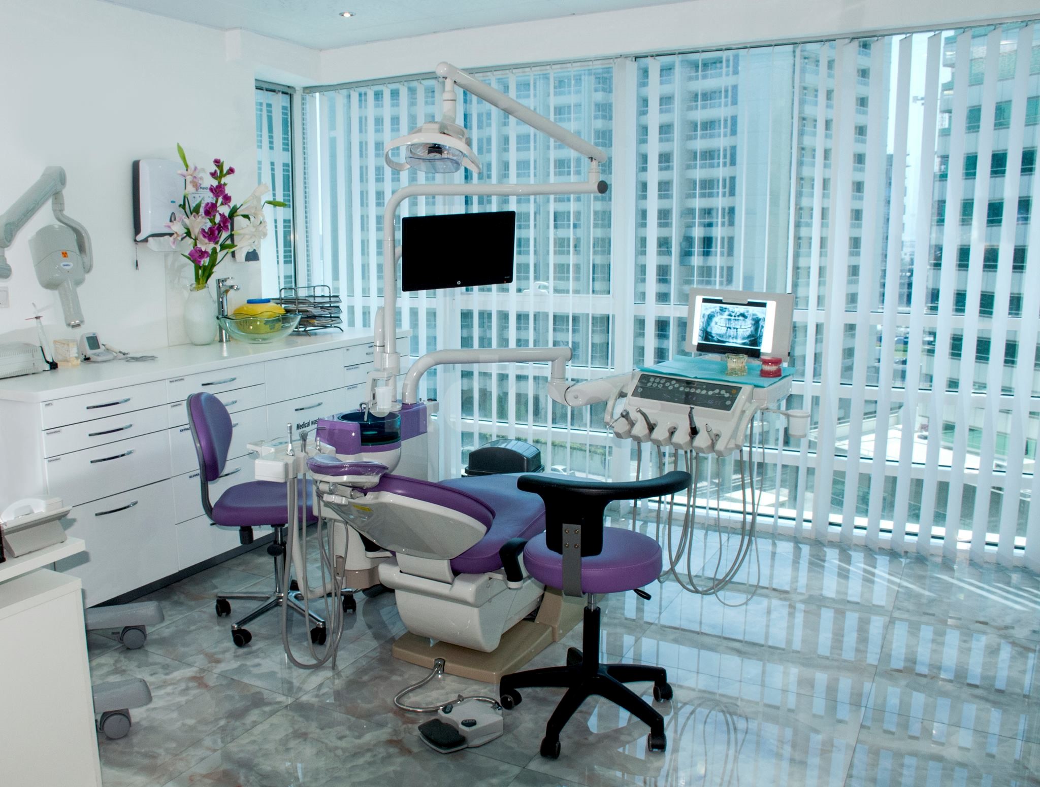 Cross Roads Dental Clinic, Dubai