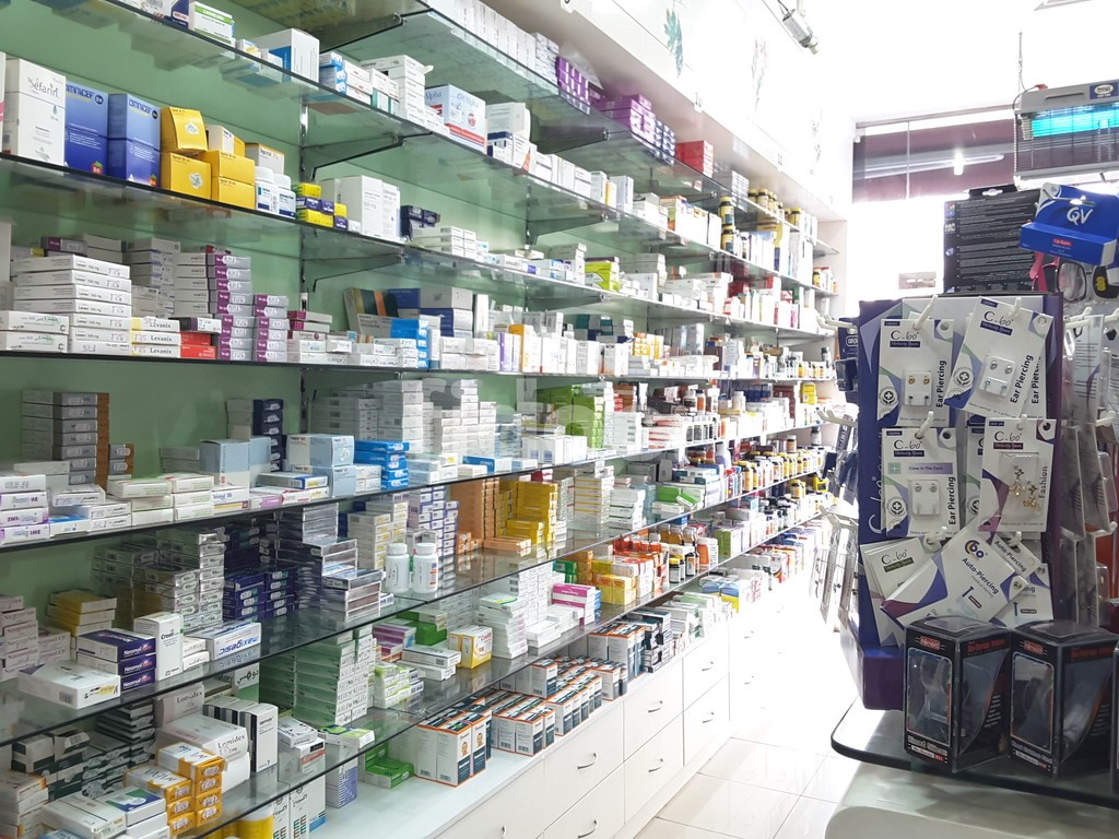 Al Rais Pharmacy, Dubai
